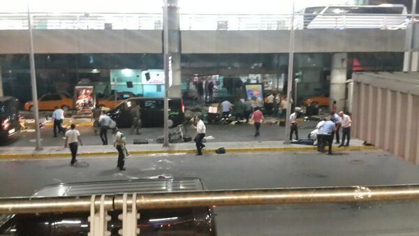 Aeropuerto Ataturk en Estambul tras el atentado - Sputnik Mundo