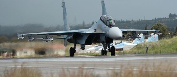 Un Su-30 ruso en Siria (archivo) - Sputnik Mundo