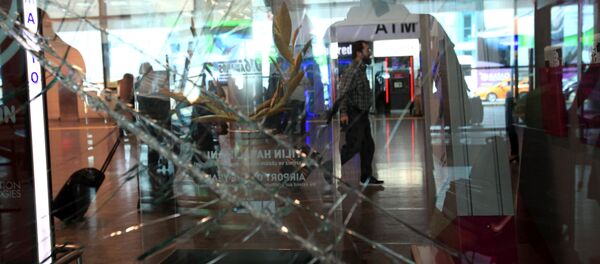 El aeropuerto Ataturk en Estambul tras el atentado - Sputnik Mundo