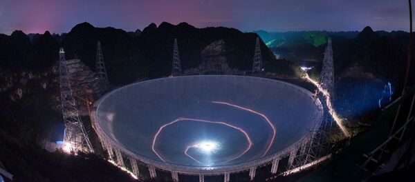 FAST, radiotelescopio más grande del mundo, construido en la provincia de Guizhou, suroeste de China - Sputnik Mundo