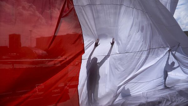 Bandera de Polonia - Sputnik Mundo