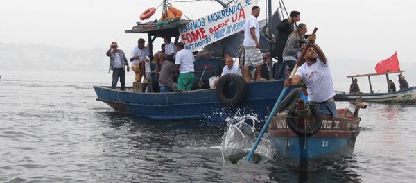 Pescadores brasileños protestan contra la contaminación de la bahía de Guanabara - Sputnik Mundo