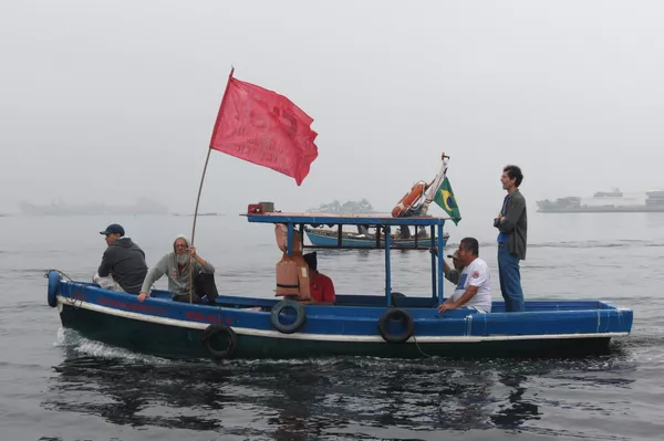 Pescadores brasileños protestan contra la contaminación de la bahía de Guanabara Pescadores brasileños protestan contra la contaminación de la bahía de Guanabara - Sputnik Mundo