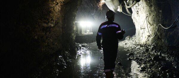 Un minero - Sputnik Mundo
