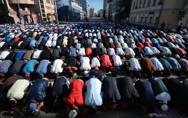 La celebración del Eid al-Fitr en Moscú - Sputnik Mundo