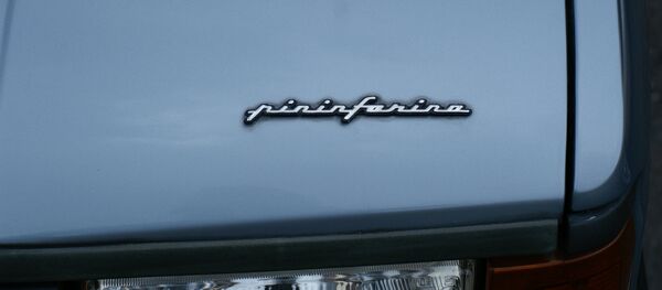 Logo de Pininfarina - Sputnik Mundo