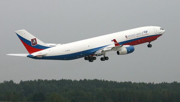 Avión Ilyushin IL-96-400 - Sputnik Mundo