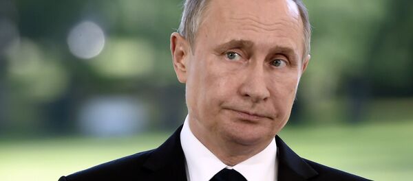 Vladímir Putin durante una rueda de prensa - Sputnik Mundo