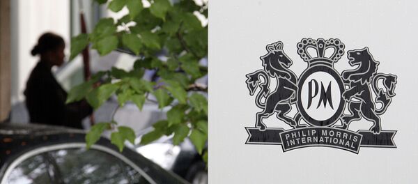 El logo de la compañía Philip Morris - Sputnik Mundo