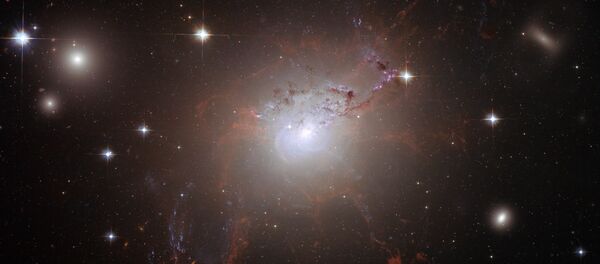La galaxia NGC 1275, en la constelación de Perseo - Sputnik Mundo
