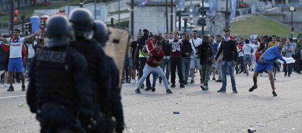 Disturbios en París - Sputnik Mundo