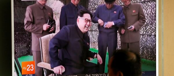 Los medios surcoreanos informan sobre el lanzamiento de un misil balístico norcoreano - Sputnik Mundo