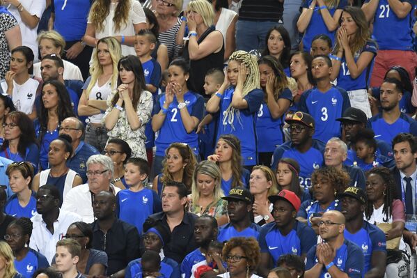 Euforia y llanto en la final de la Eurocopa 2016 - Sputnik Mundo