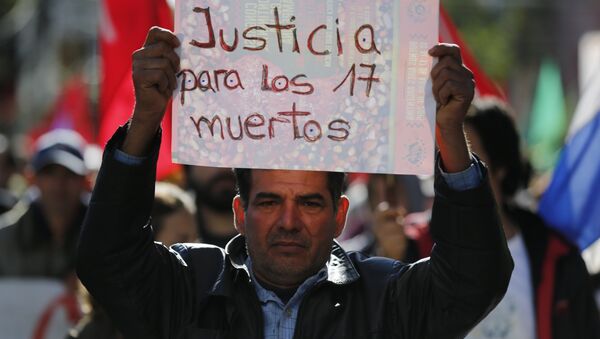 El hombre en la marcha en Asunción, Paraguay - Sputnik Mundo