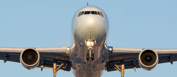 Самолет Boeing 767-300 - Sputnik Mundo