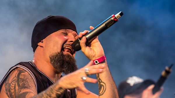 César Strawberry, cantante del grupo de rap metal Def con Dos César Strawberry, cantante del grupo de rap metal Def con Dos - Sputnik Mundo