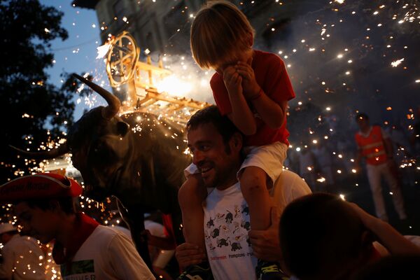 Entretenimiento peligroso: la fiesta de San Fermín en España - Sputnik Mundo