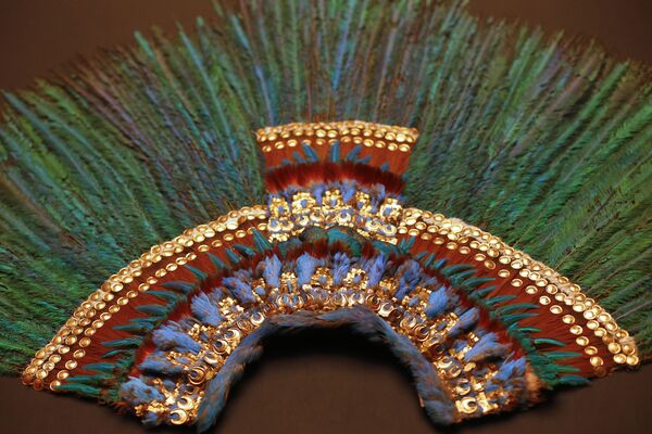 El penacho de Moctezuma II, el Museo de Etnología de Viena, Austria El penacho de Moctezuma II, el Museo de Etnología de Viena, Austria - Sputnik Mundo
