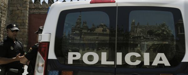 La policía nacional de España - Sputnik Mundo