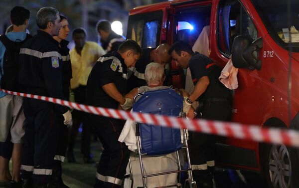 Situación en Niza tras el ataque con un camión - Sputnik Mundo