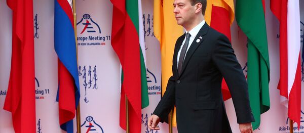 El primer ministro ruso, Dmitri Medvédev, en el foro Asia-Europa - Sputnik Mundo