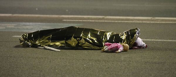 Víctima del atentado en Niza - Sputnik Mundo