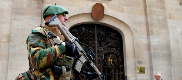 Un soldado del Ejército de Bélgica Un soldado del Ejército de Bélgica - Sputnik Mundo