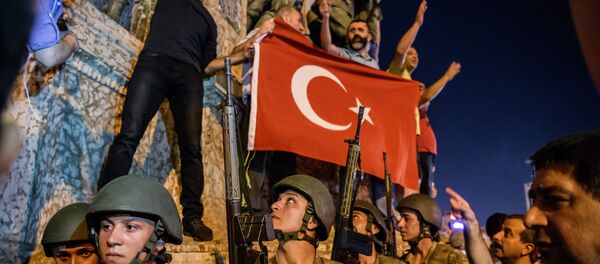 La plaza de Taksim durante el golpe de Estado (archivo) - Sputnik Mundo