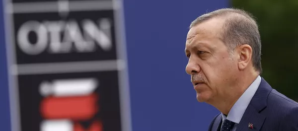 Tayyip Erdogan, presidente turco, en la cumbre de la OTAN en Varsovia Tayyip Erdogan, presidente turco, en la cumbre de la OTAN en Varsovia - Sputnik Mundo