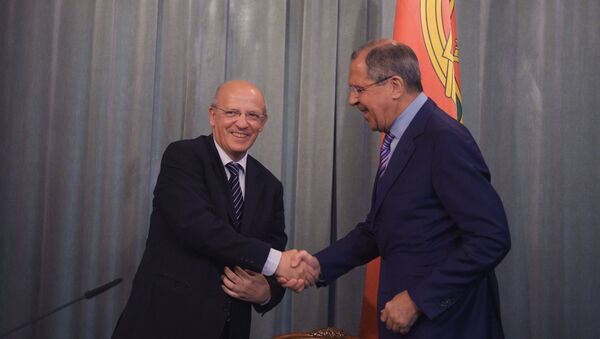 Canciller luso, Augusto Ernesto Santos Silva, y ministro de Exteriores de Rusia, Serguéi Lavrov - Sputnik Mundo