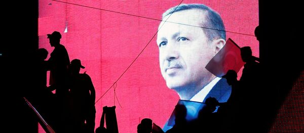Los partidarios del presidente turco, Recep Tayyip Erdogan, en Ankara - Sputnik Mundo