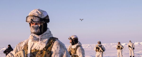 Militares de las Fuerzas especiales de Rusia en el Ártico (archivo) Militares de las Fuerzas especiales de Rusia en el Ártico (archivo) - Sputnik Mundo