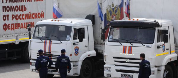 Ayuda humanitaria de Rusia para Donbás (archivo) - Sputnik Mundo