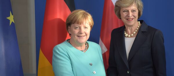 Angela Merkel, canciller de Alemania, y Theresa May, primera ministra de Reino Unido - Sputnik Mundo