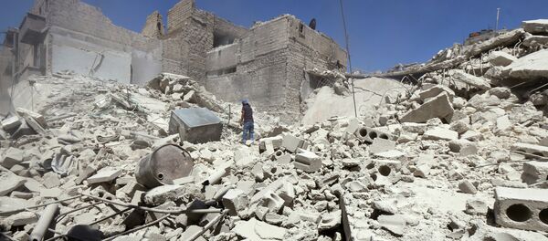 Bombardeos en Alepo - Sputnik Mundo