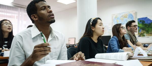 Estudiantes de la Universidad Rusa de la Amistad de los Pueblos - Sputnik Mundo