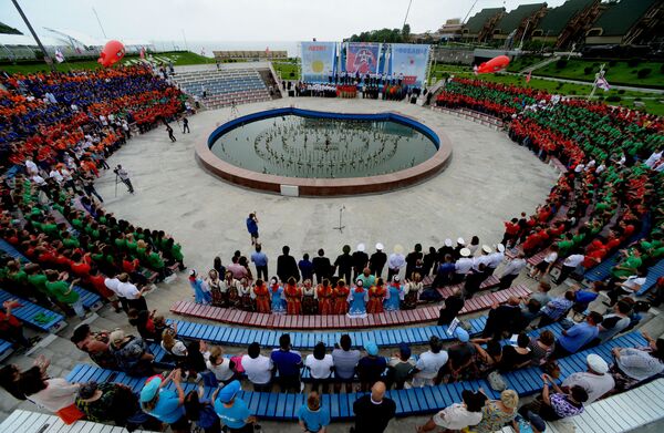 La ceremonia de ingreso a la agrupación juvenil Yunarmia en Primorie - Sputnik Mundo