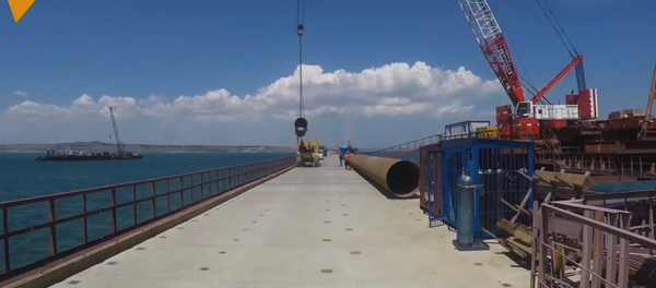 Conozca el puente de Crimea en tan solo 60 segundos - Sputnik Mundo