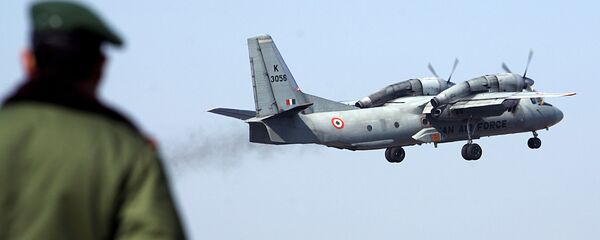 Un avión An-32 de la Fuerza Aérea de la India en despegue (archivo) - Sputnik Mundo