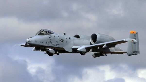 Un avión de asalto estadounidense A-10 Thunderbolt II - Sputnik Mundo