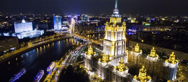 Espectaculares vistas de pájaro de las 'Siete Hermanas' de Moscú - Sputnik Mundo