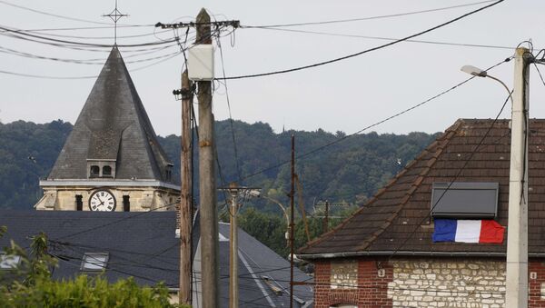 La aglesia de Saint-Étienne-du-Rouvray Normandía, Francia, donde mataron al sacerdote Jacques Hamel - Sputnik Mundo