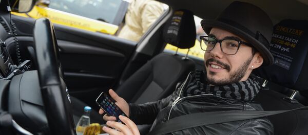 Благотворительная акция в рамках праздника День московского такси - Sputnik Mundo