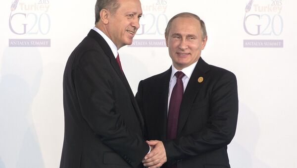 Presidente de Rusia, Vladímir Putin y presidente de Turquía, Recep Tayyip Erdogan (archivo) - Sputnik Mundo