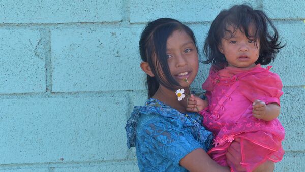 Niñas guatemaltecas - Sputnik Mundo