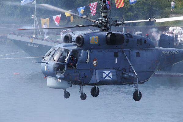 Ensayo general del desfile con motivo del Día de la Armada de Rusia - Sputnik Mundo