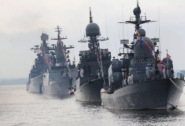 Ensayo general del desfile con motivo del Día de la Armada de Rusia Ensayo general del desfile con motivo del Día de la Armada de Rusia - Sputnik Mundo
