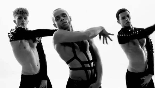 Cuadro del vídeo del grupo Kazaky - Sputnik Mundo