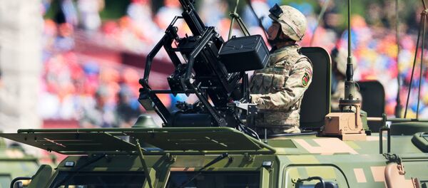 Сarro blindado de China (Archivo) - Sputnik Mundo