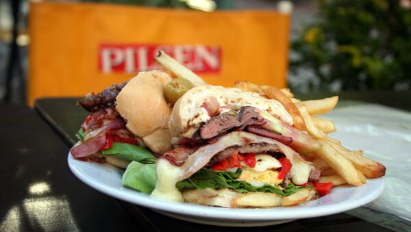 Chivito uruguayo - Sputnik Mundo